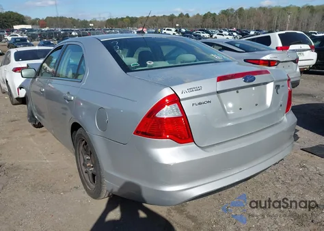 2010 Ford Fusion Se z USA, uszkodzony, nr VIN 3FAHP0HA5AR297771